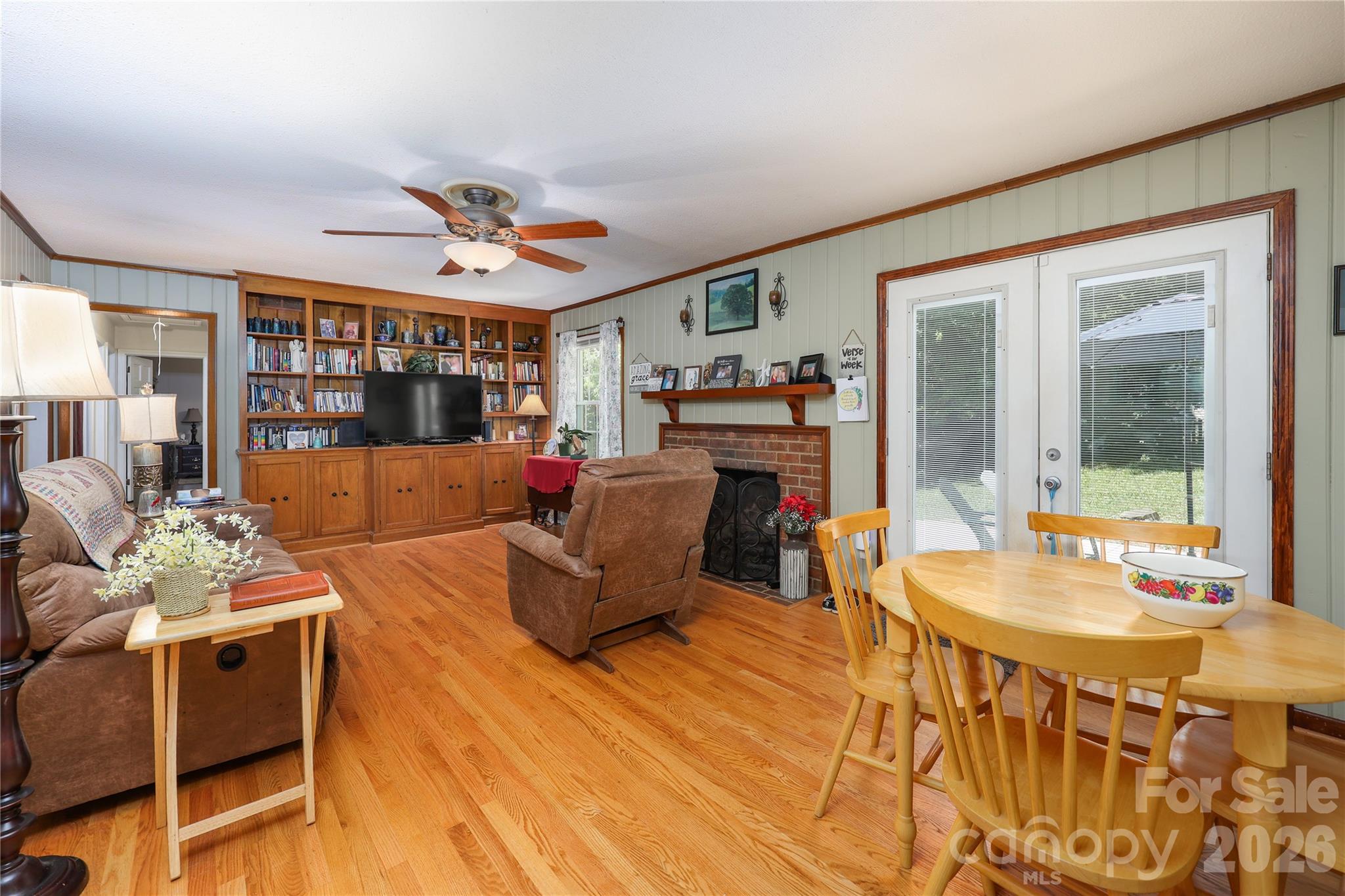13 Mayflower Lane #3 — Lexington