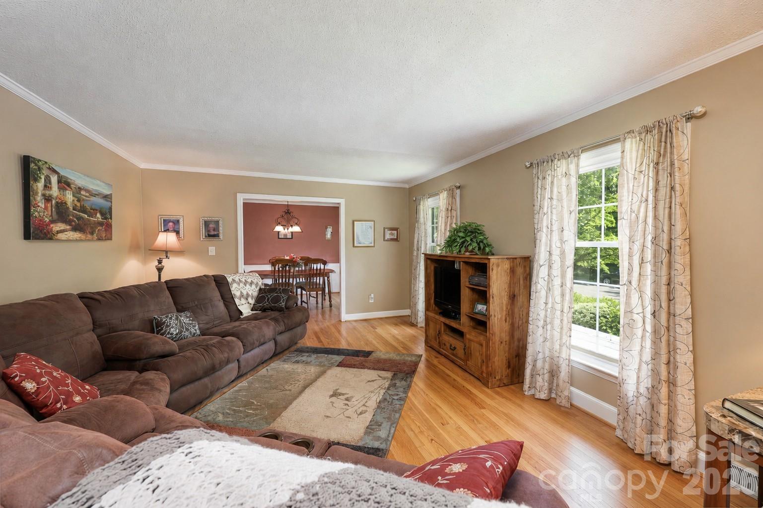 13 Mayflower Lane #3 — Lexington