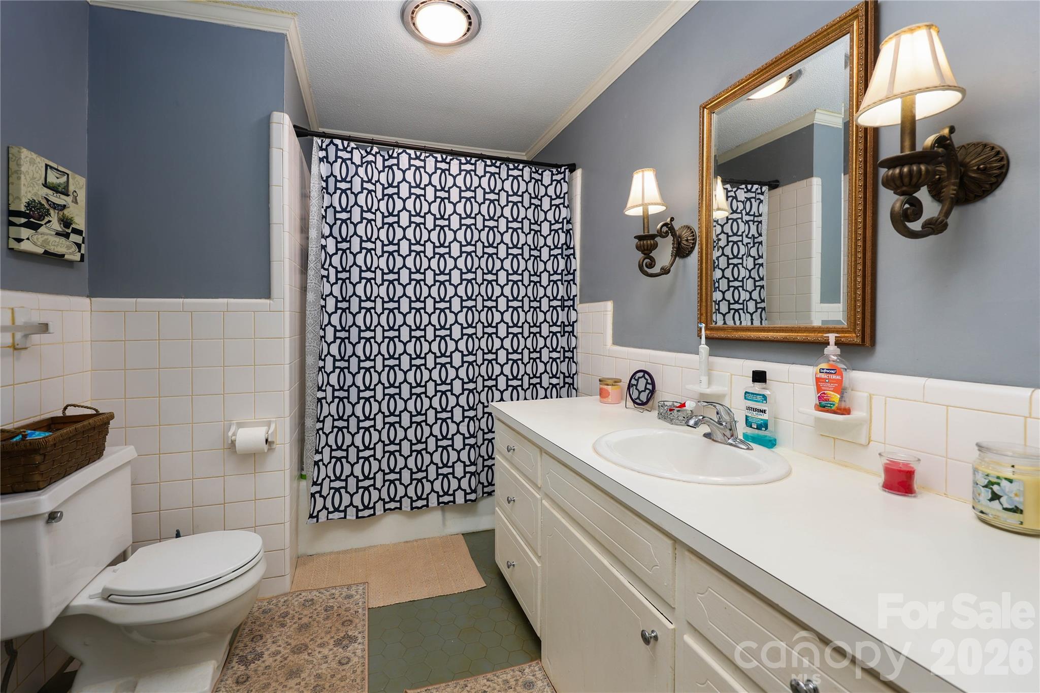 13 Mayflower Lane #3 — Lexington
