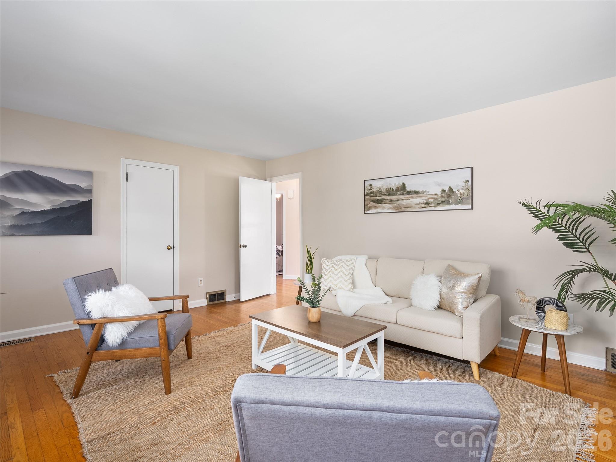 41 Cedar Street — Asheville