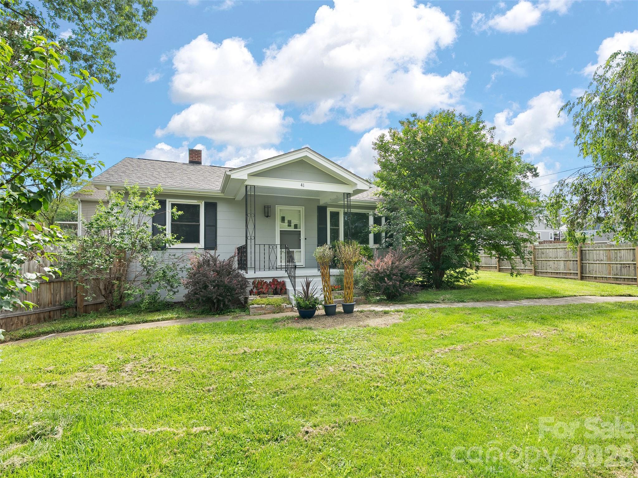 41 Cedar Street — Asheville