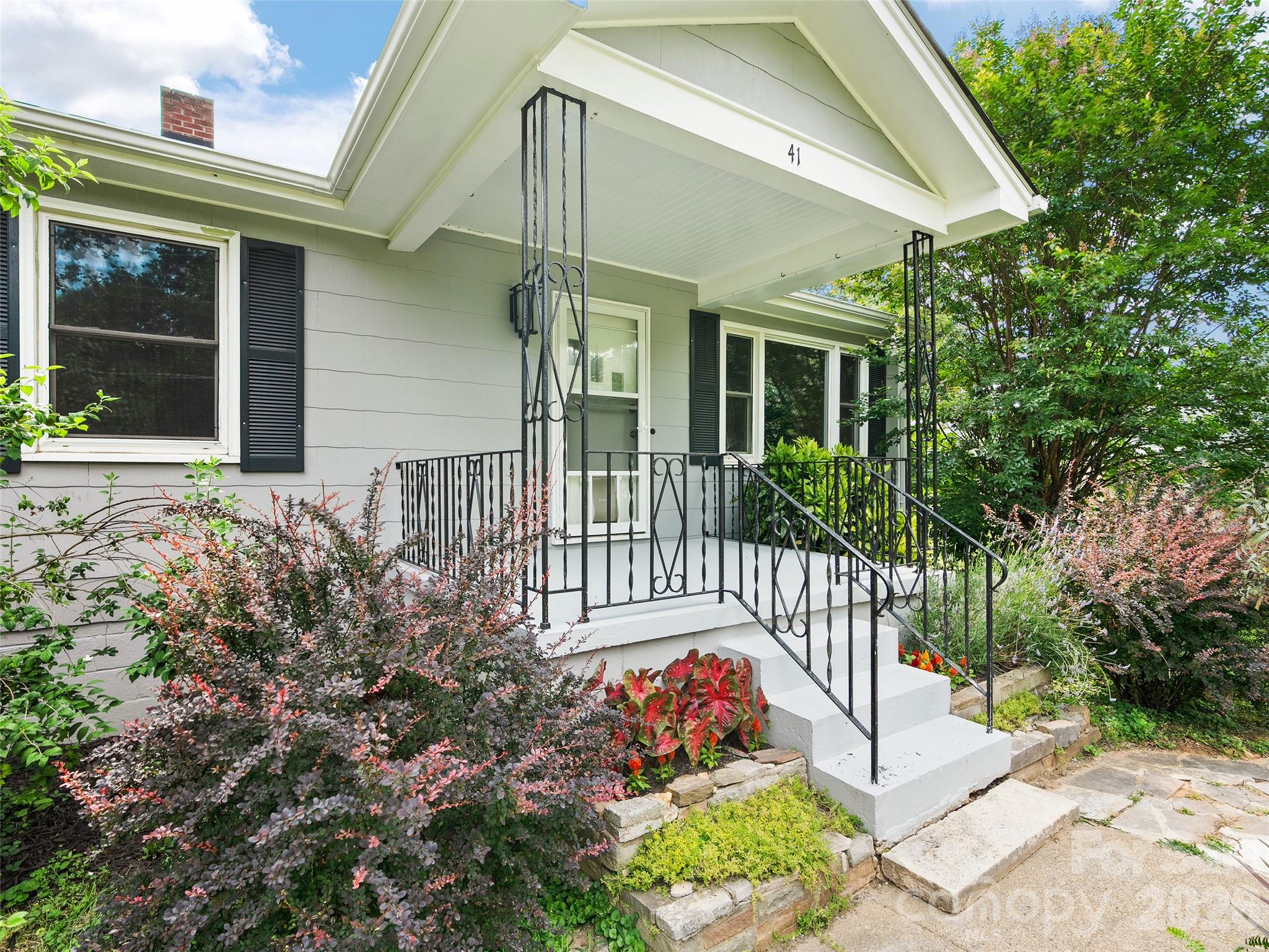 41 Cedar Street — Asheville