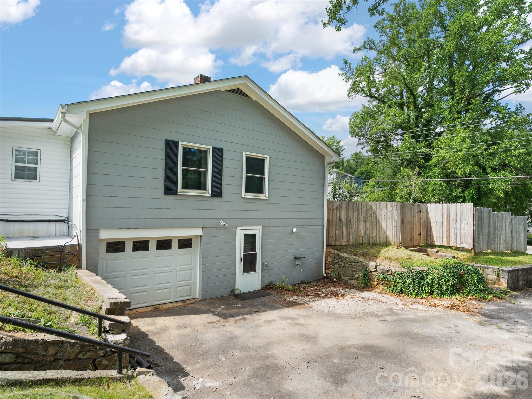41 Cedar Street — Asheville