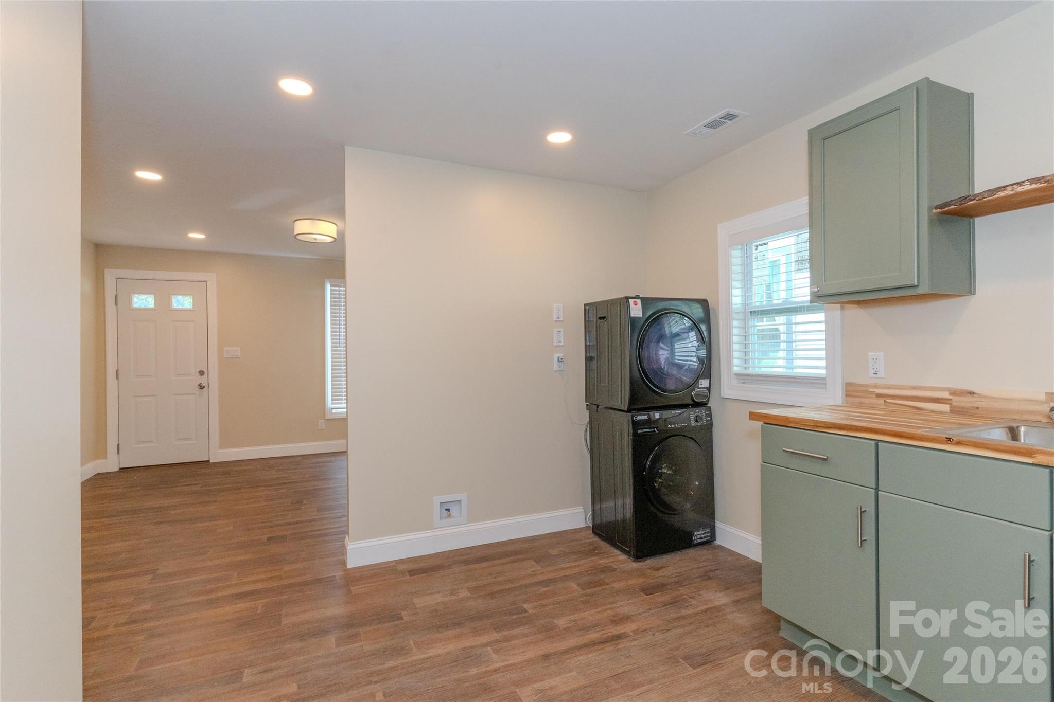 315 Broad Drive SW — Concord