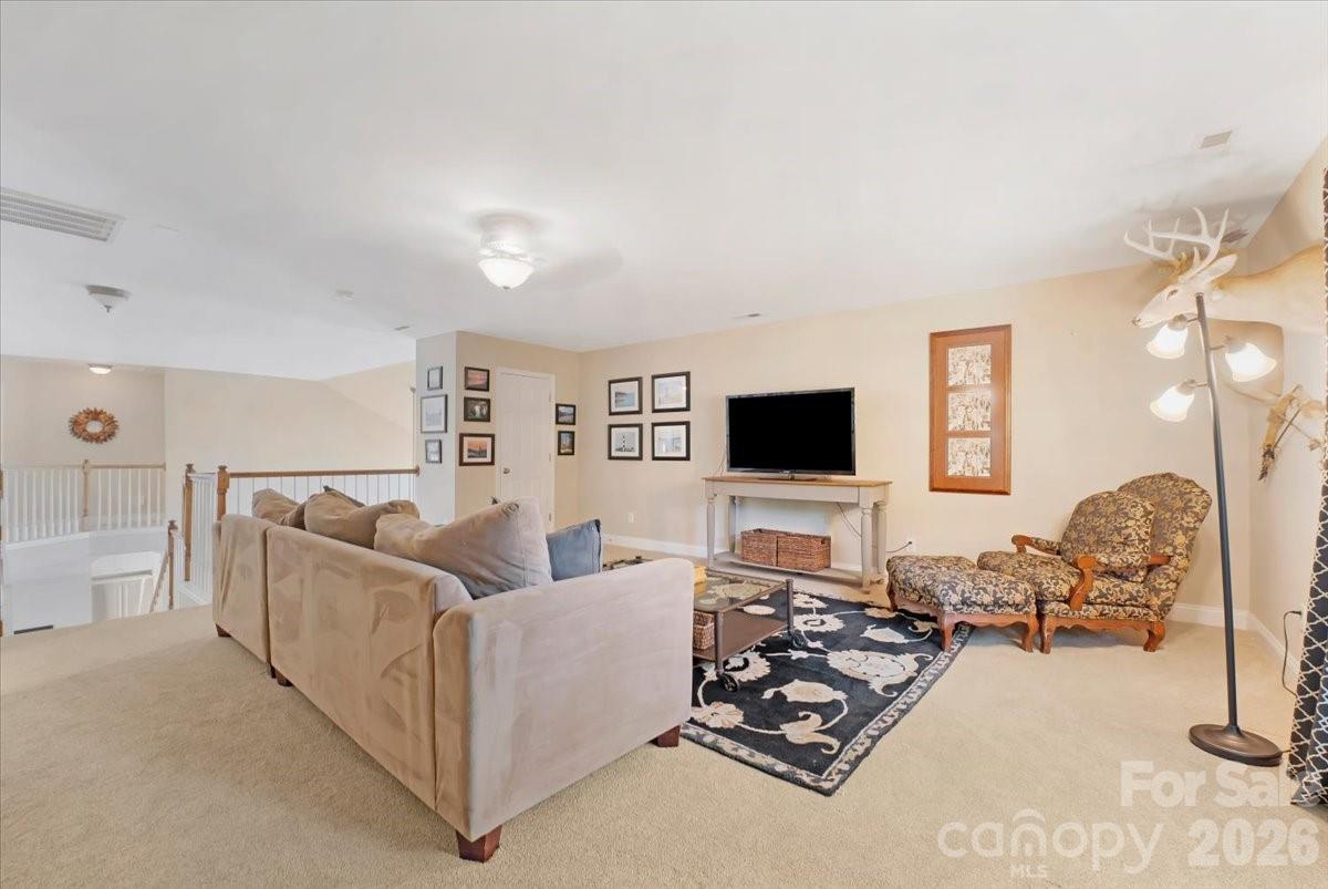 235 Shoreline Parkway — Tega Cay