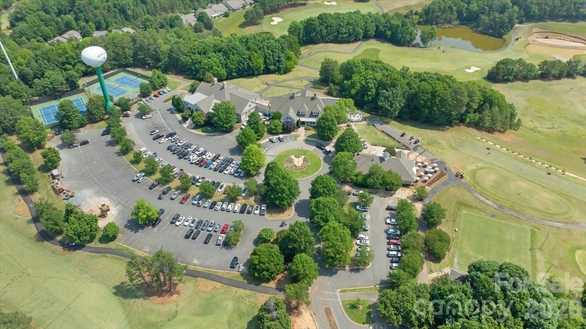 235 Shoreline Parkway — Tega Cay
