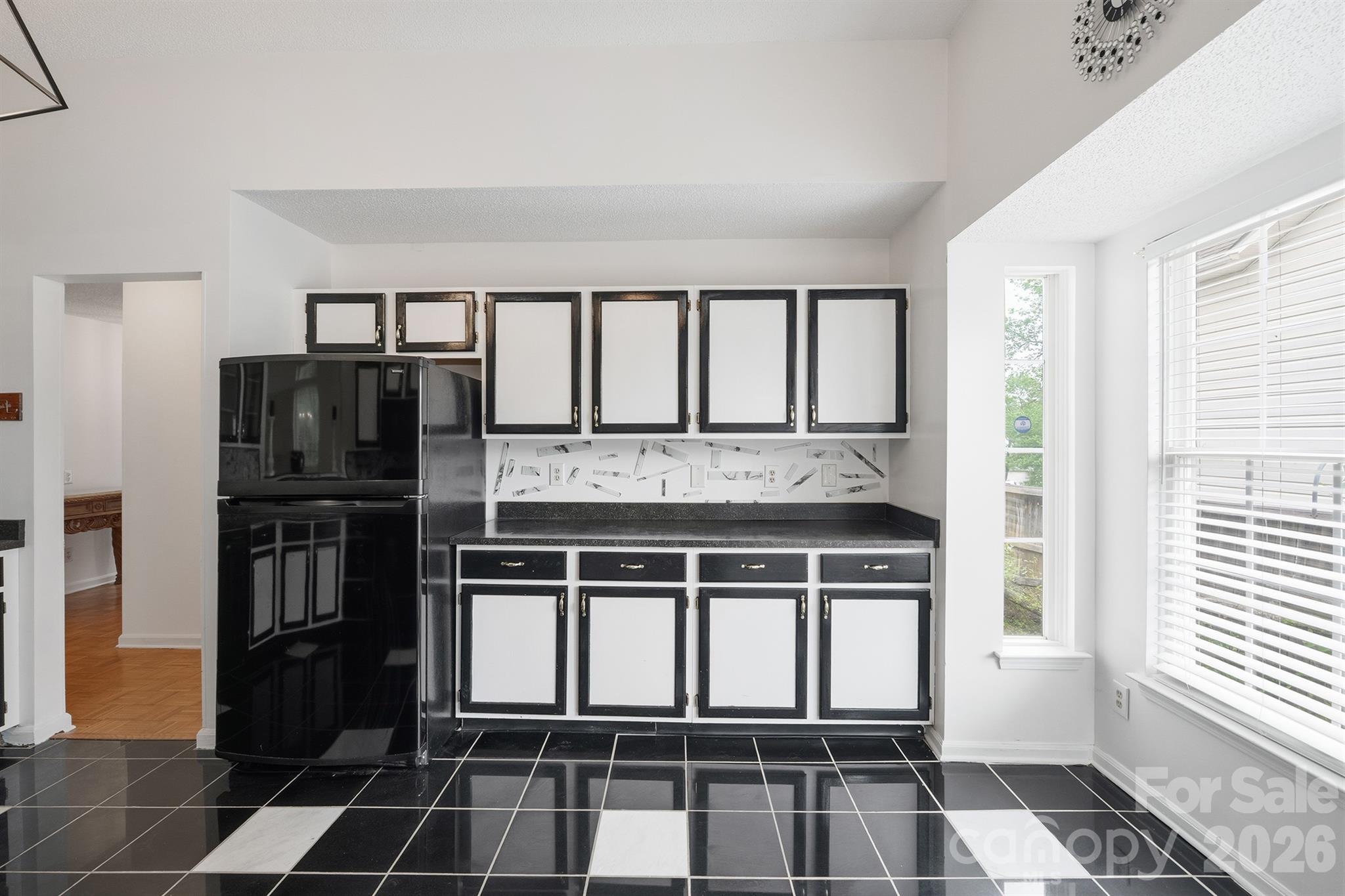 9426 Cantle Drive — Charlotte