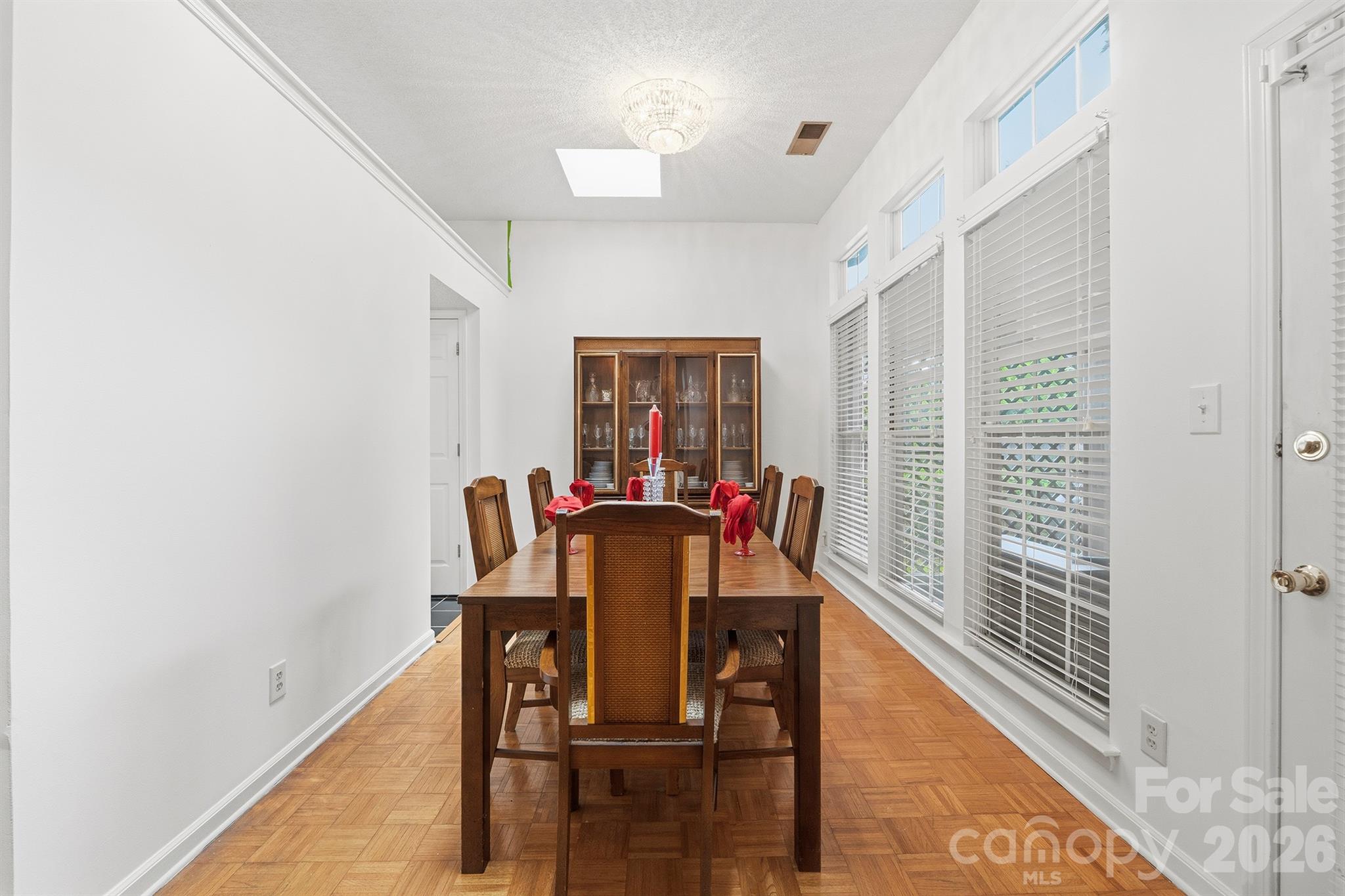 9426 Cantle Drive — Charlotte
