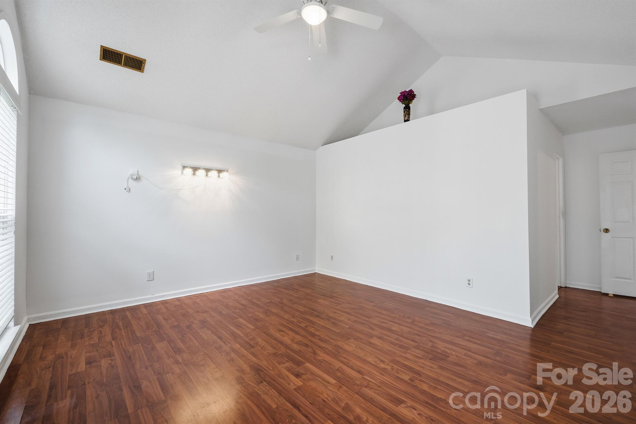 9426 Cantle Drive — Charlotte