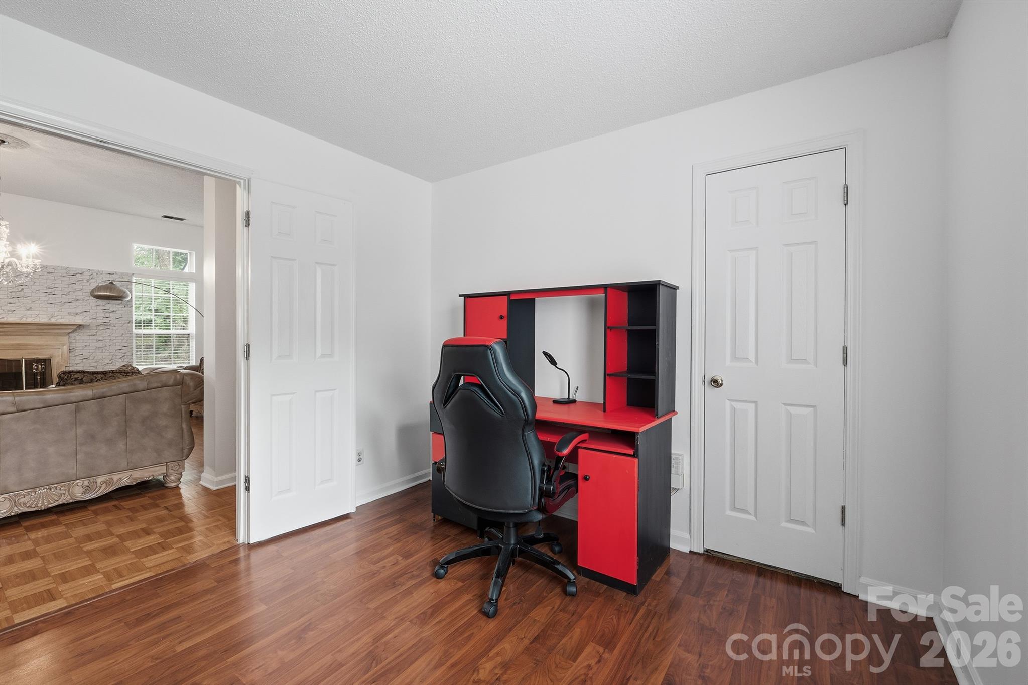 9426 Cantle Drive — Charlotte
