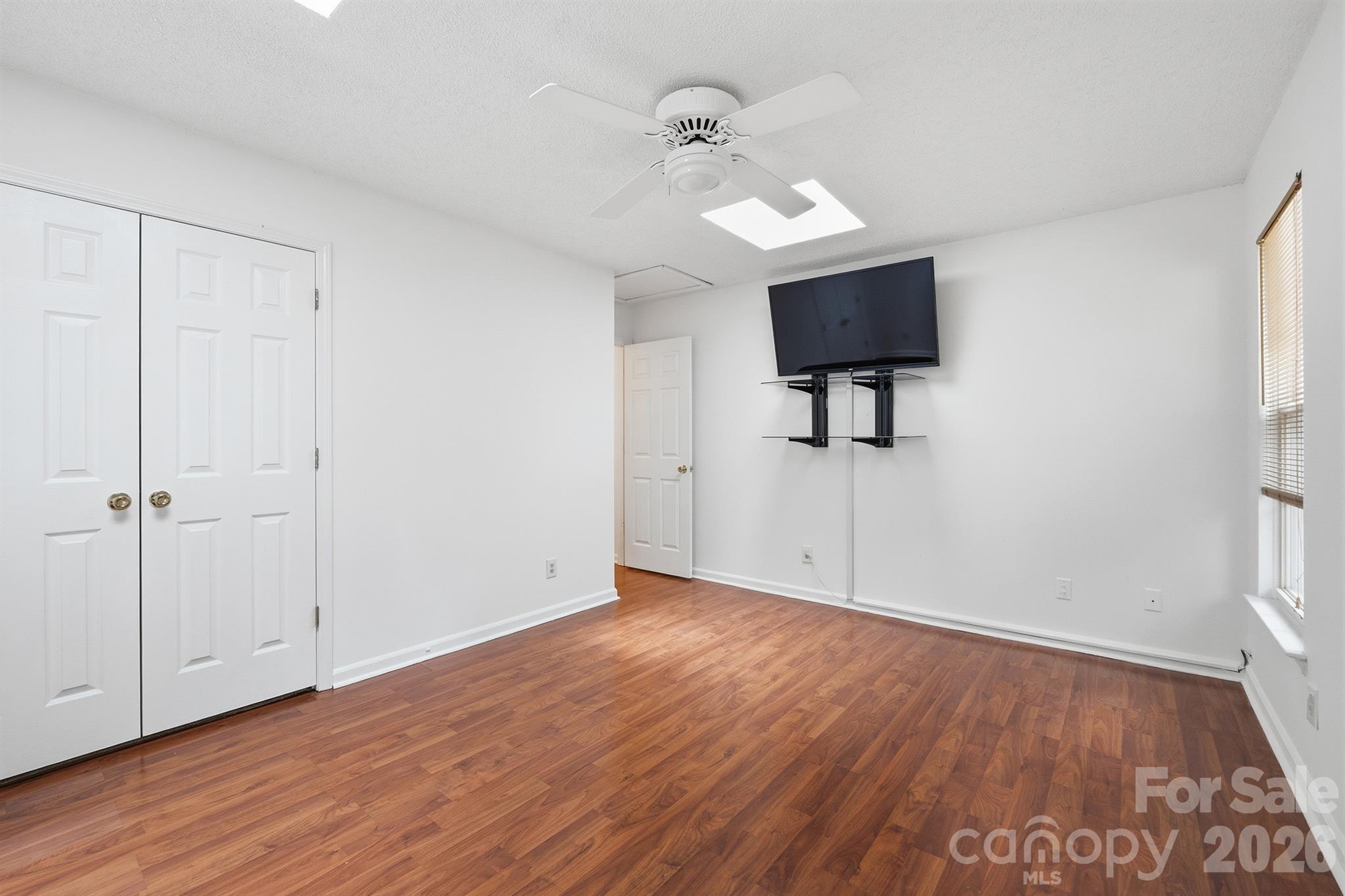 9426 Cantle Drive — Charlotte
