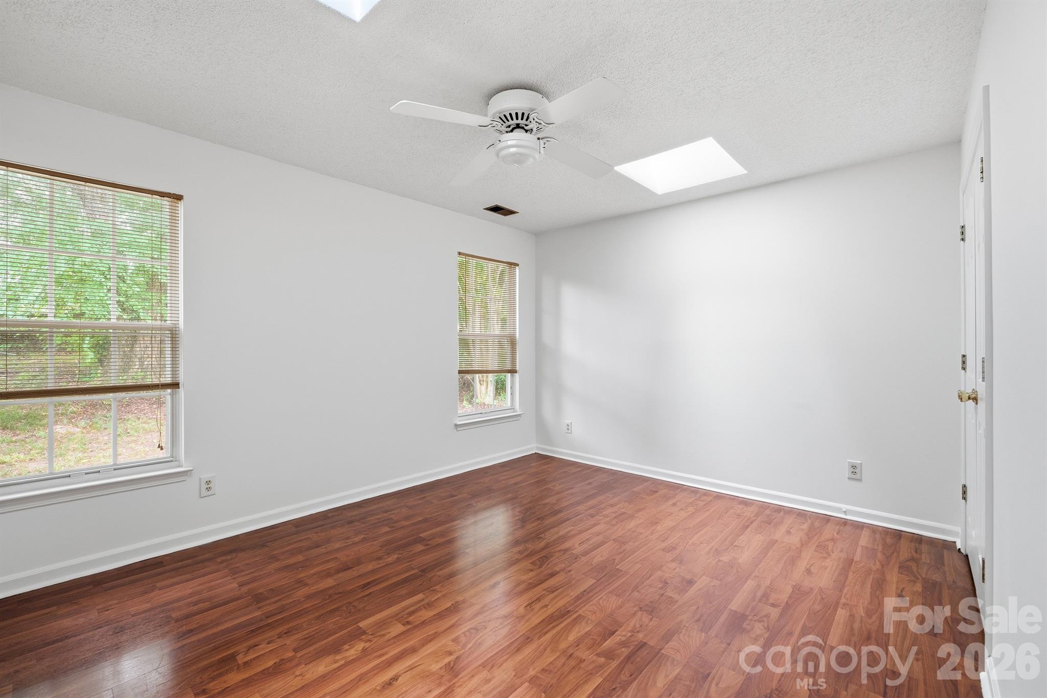 9426 Cantle Drive — Charlotte