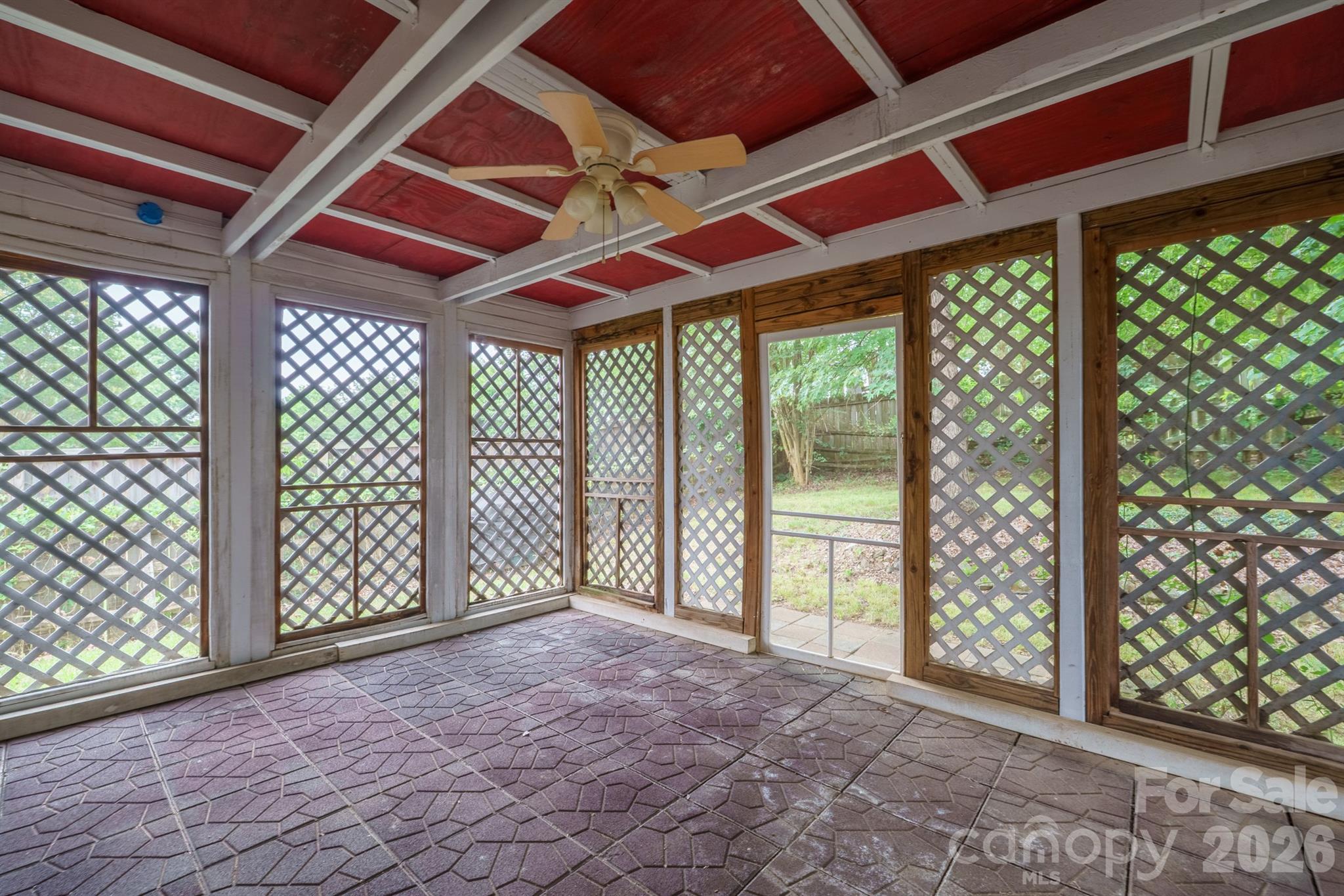 9426 Cantle Drive — Charlotte