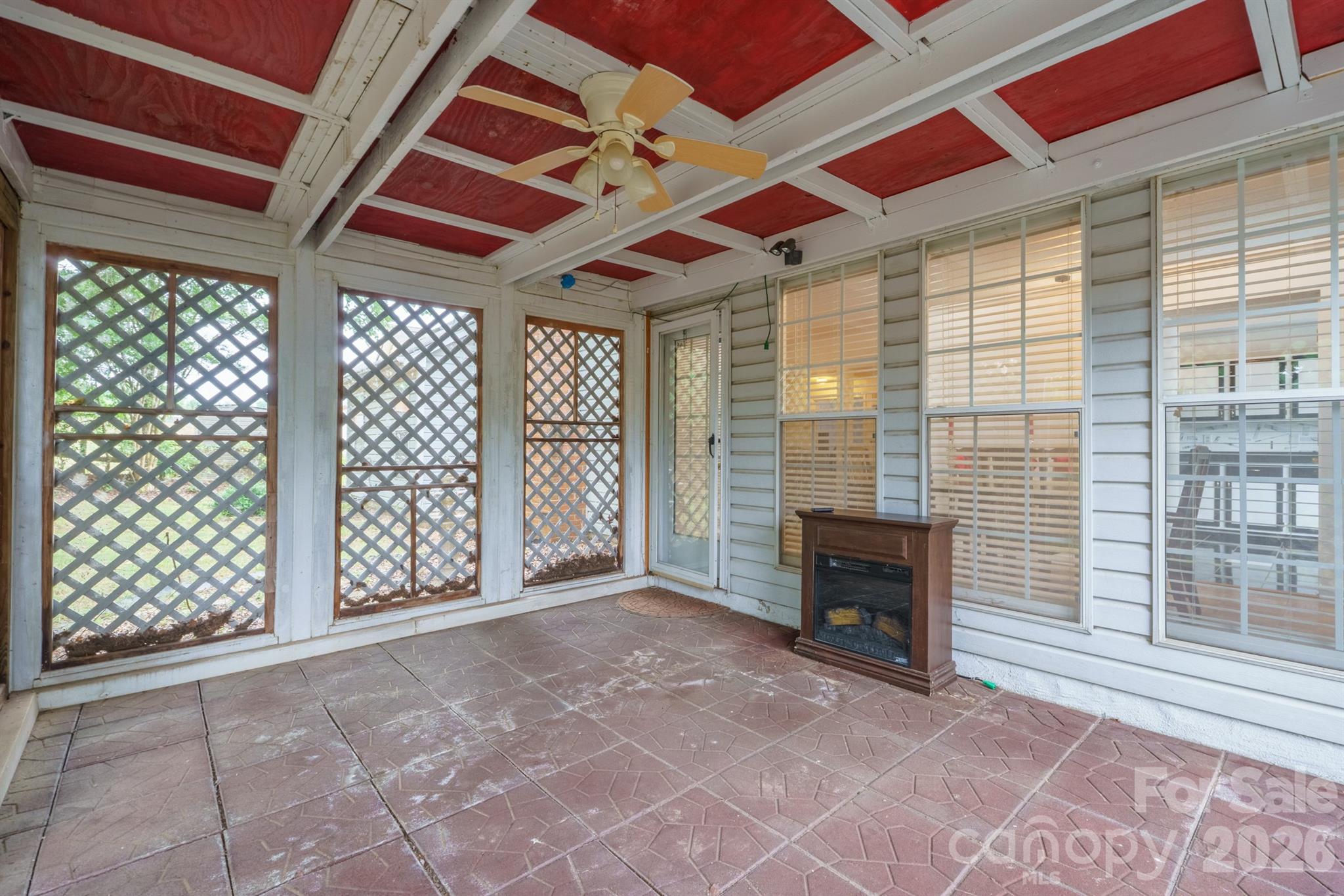 9426 Cantle Drive — Charlotte