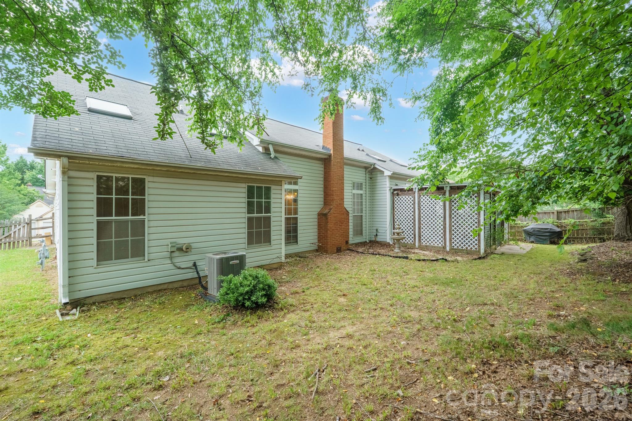 9426 Cantle Drive — Charlotte