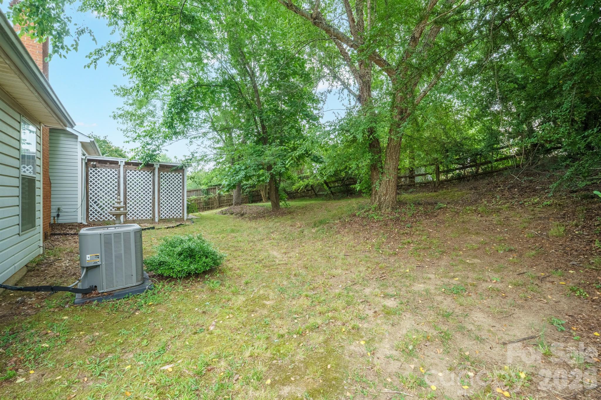 9426 Cantle Drive — Charlotte