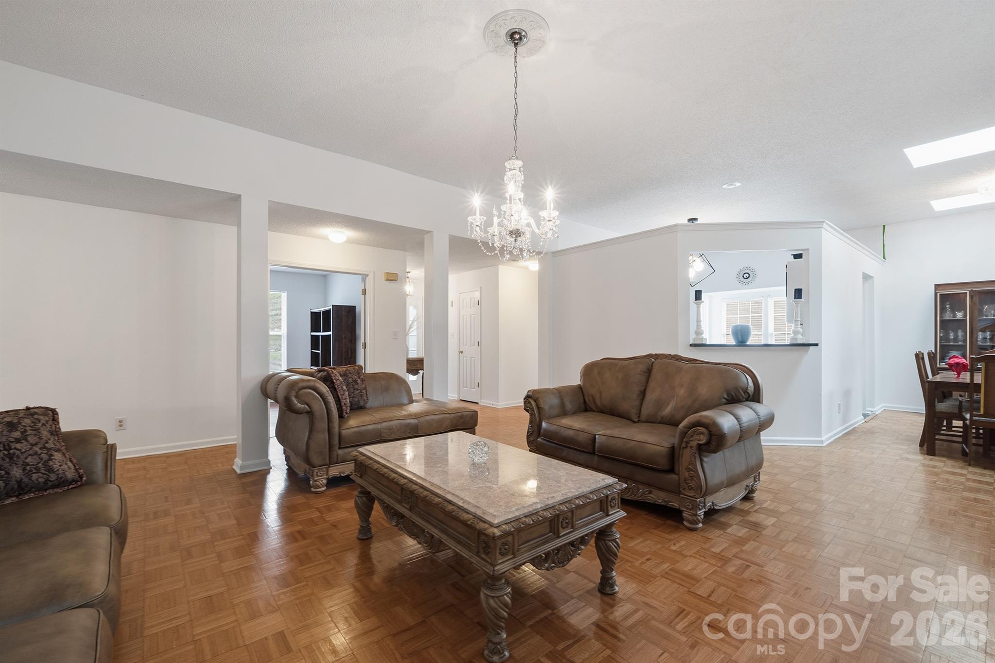 9426 Cantle Drive — Charlotte