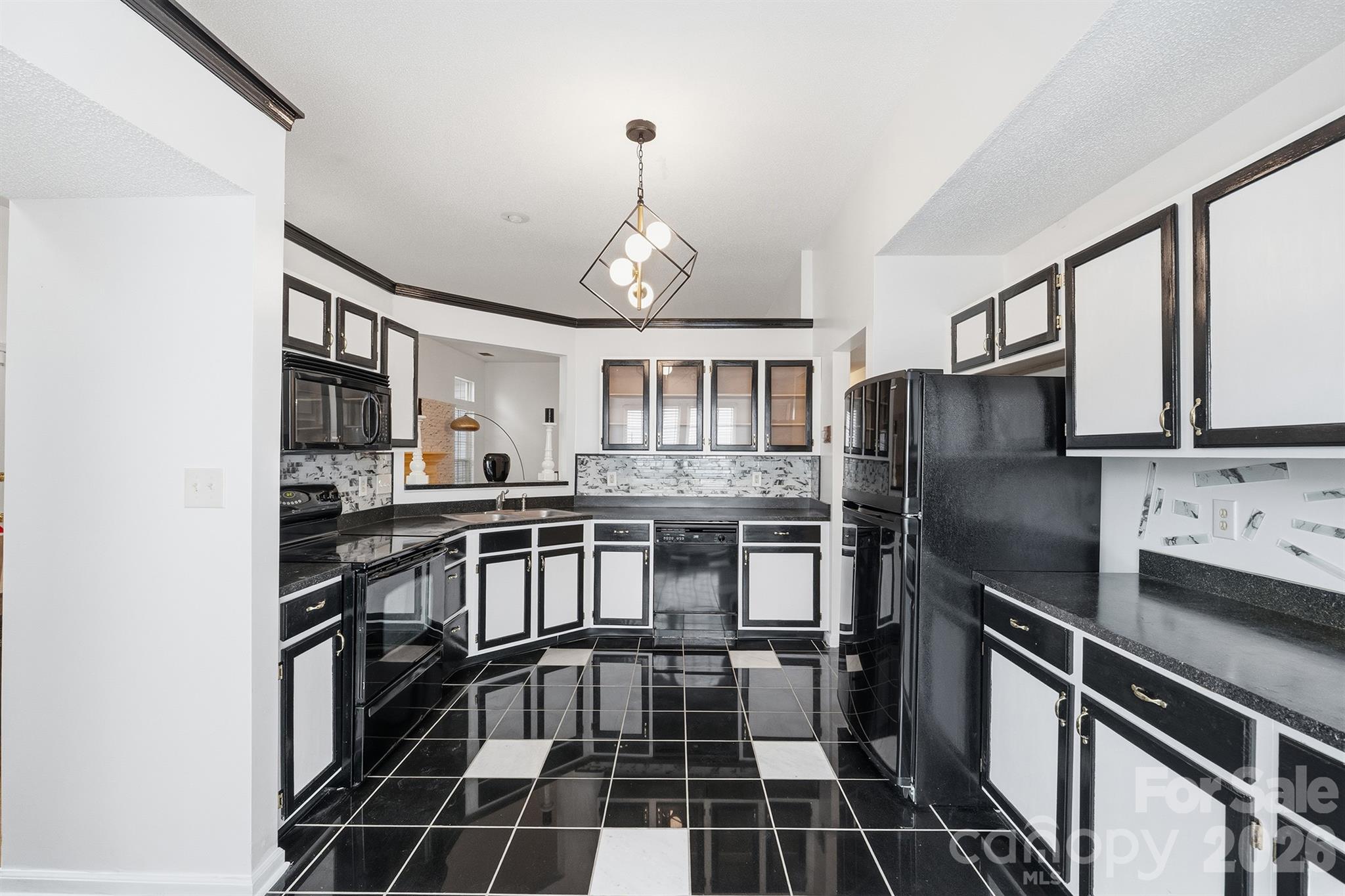 9426 Cantle Drive — Charlotte