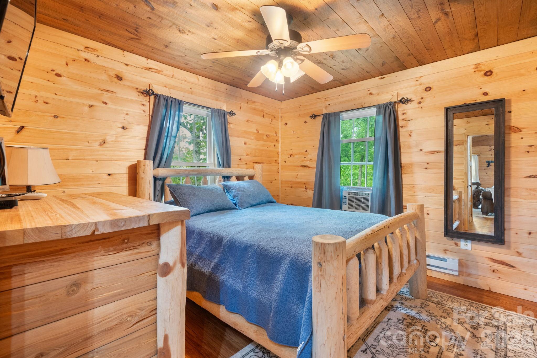 7042 Martin Lane — Morganton