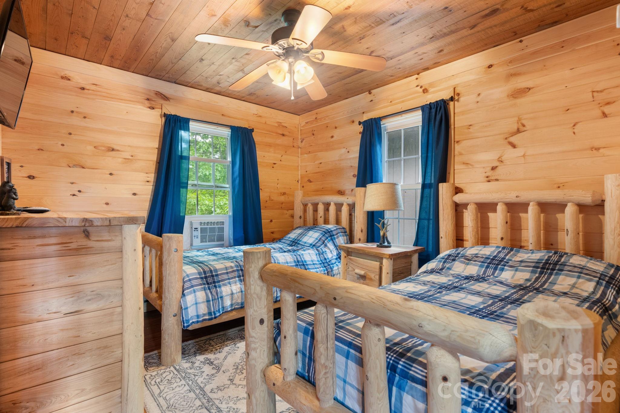 7042 Martin Lane — Morganton