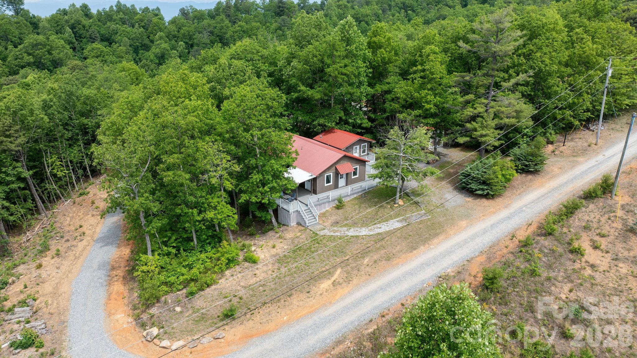 7042 Martin Lane — Morganton