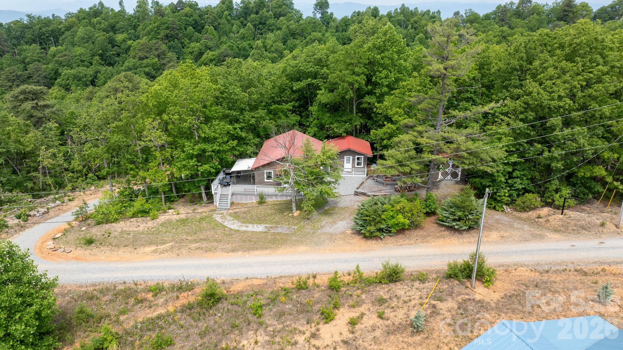 7042 Martin Lane — Morganton