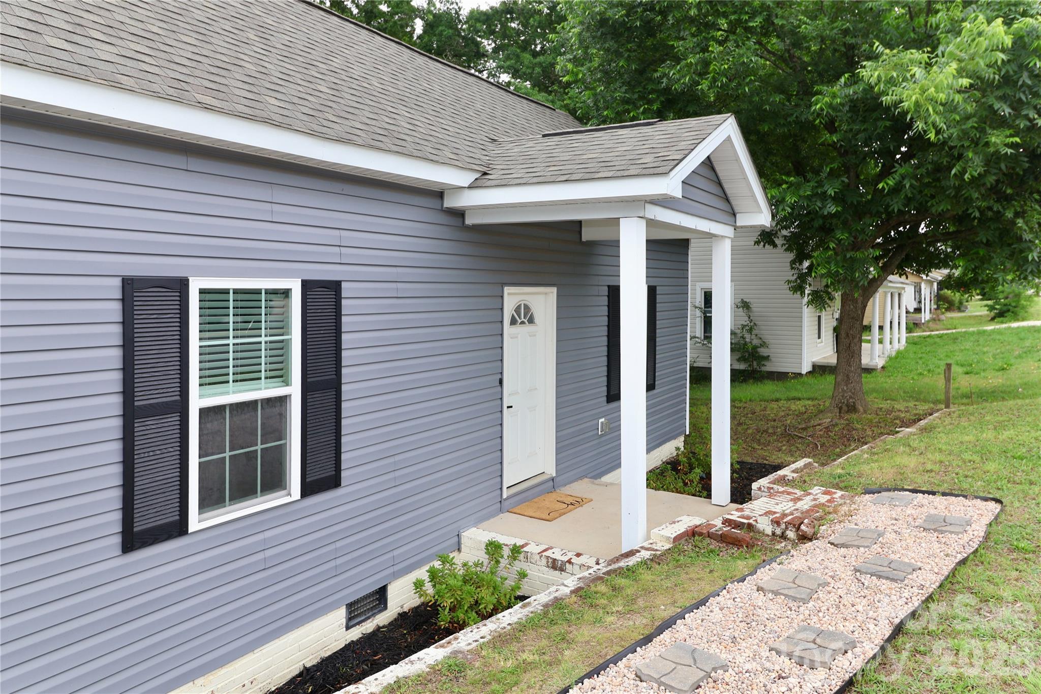 703 S Main Street — Landis