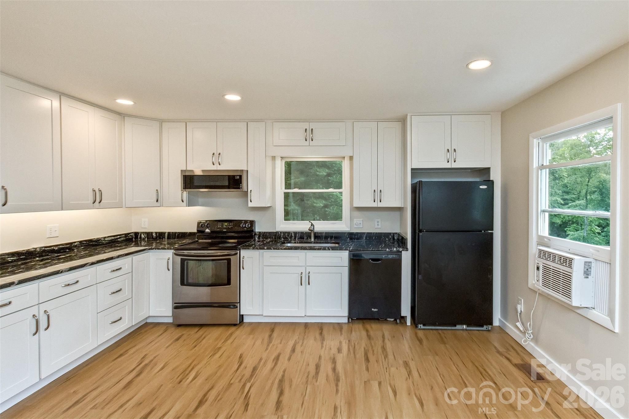 47 Fir Circle — Canton