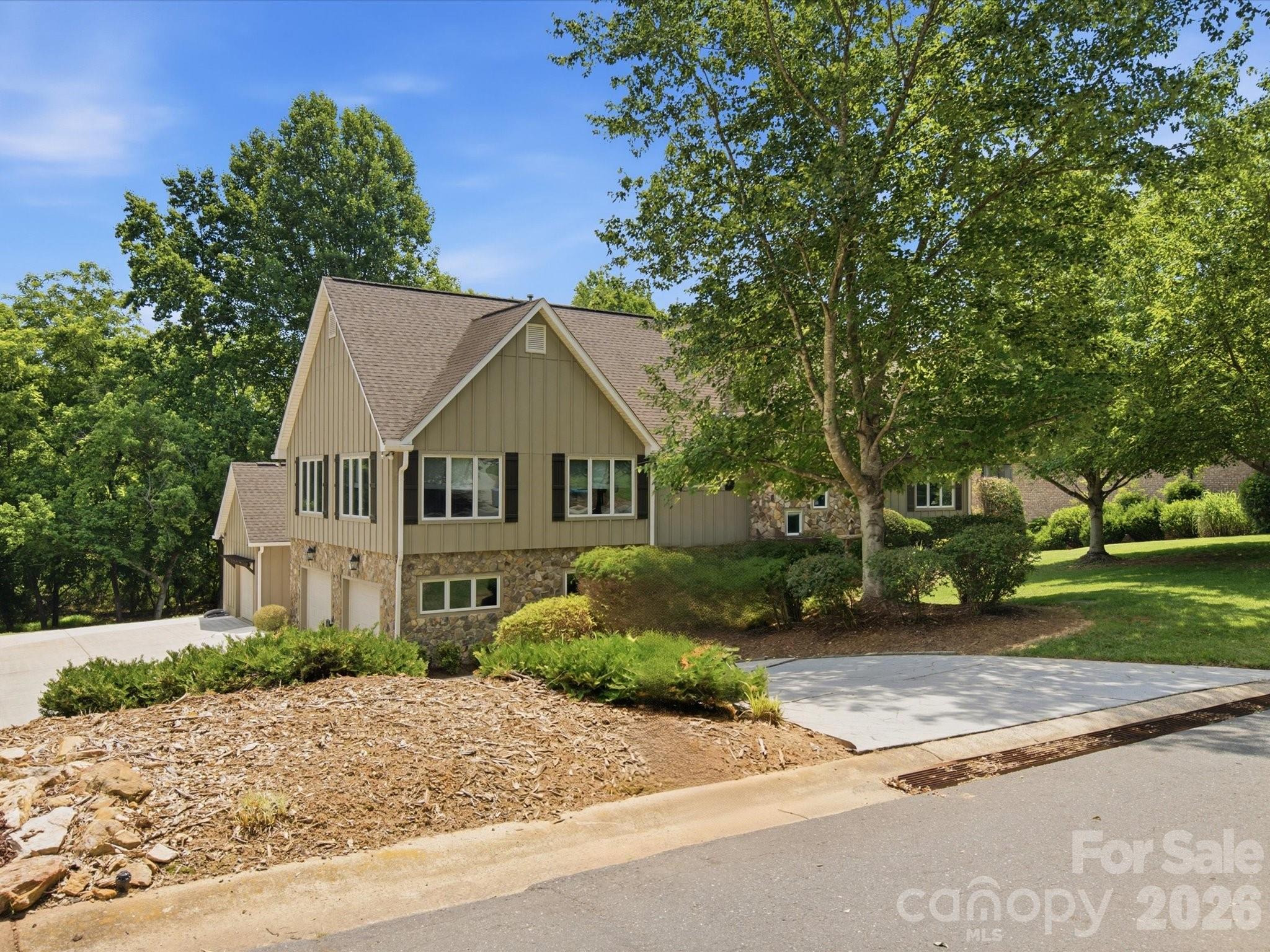 3004 Dodsworth Drive — Cramerton