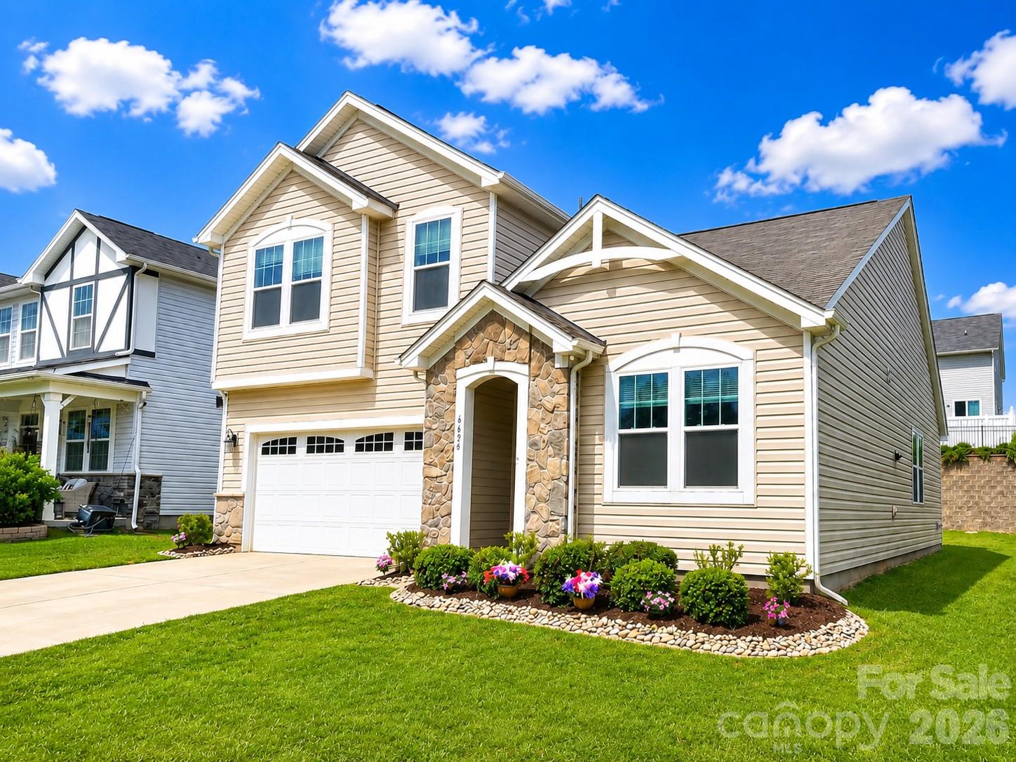 6629 Meridale Forest Drive — Charlotte