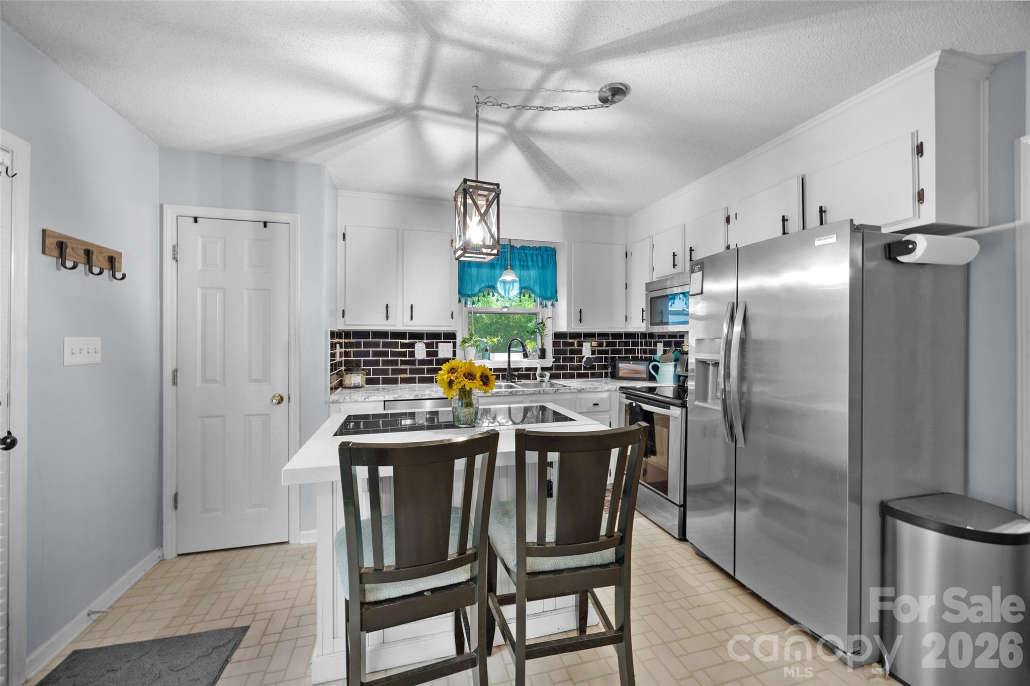 1208 Crowders Mountain Road — Bessemer City