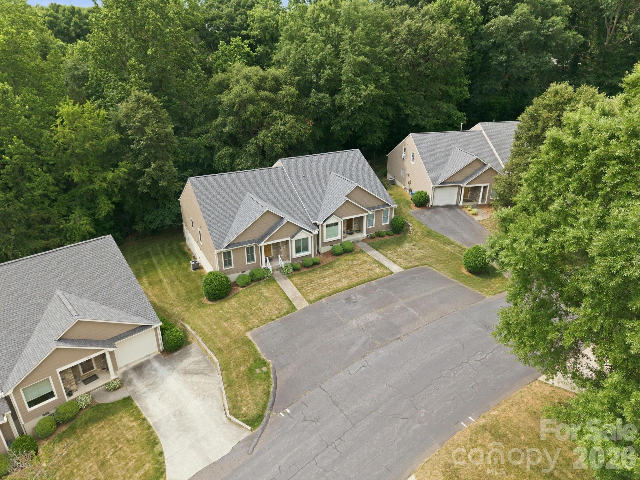 188 39th Avenue Court NW — Hickory