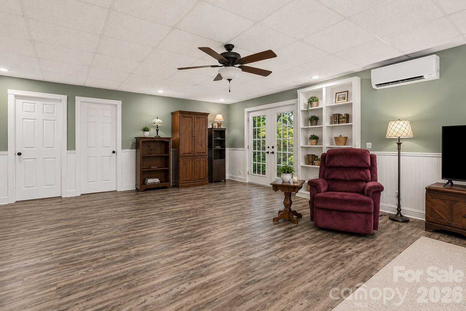 60 Hawks Pointe Lane — Weaverville