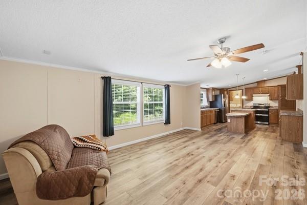 864 Stowe Lane — Gastonia