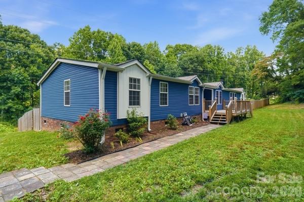 864 Stowe Lane — Gastonia