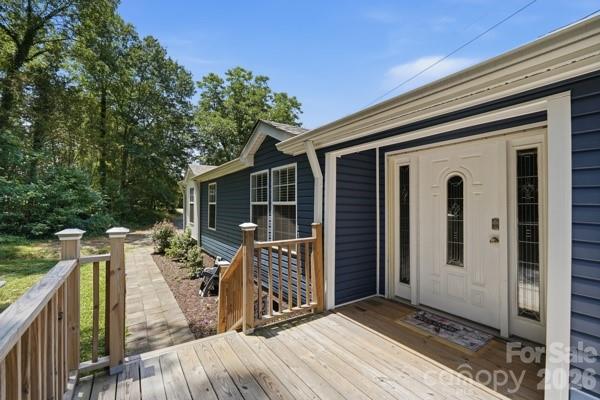 864 Stowe Lane — Gastonia