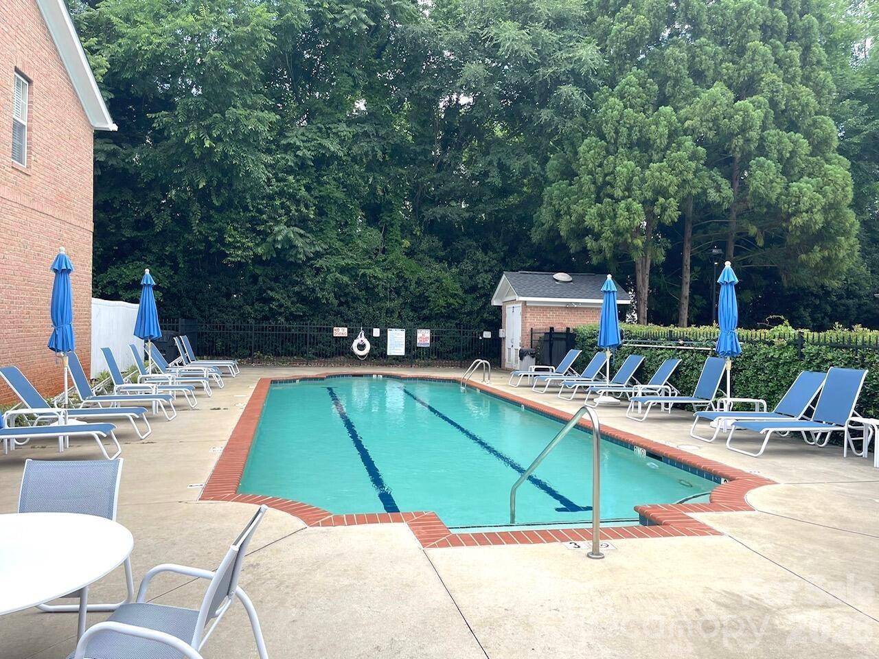 4460 Coventry Row Court — Charlotte