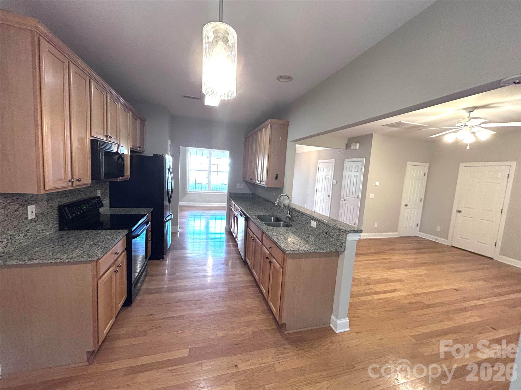 4460 Coventry Row Court — Charlotte