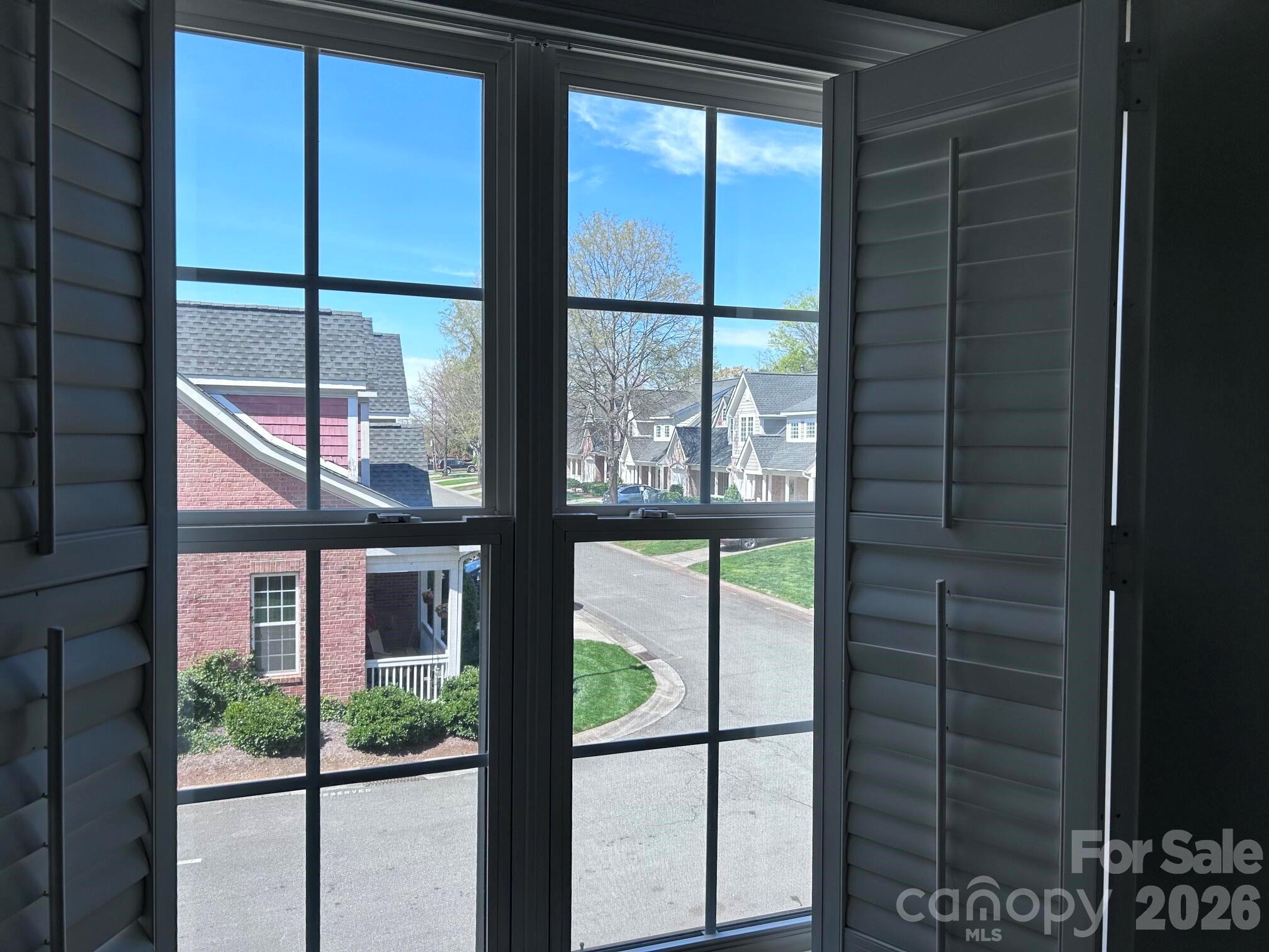 4460 Coventry Row Court — Charlotte