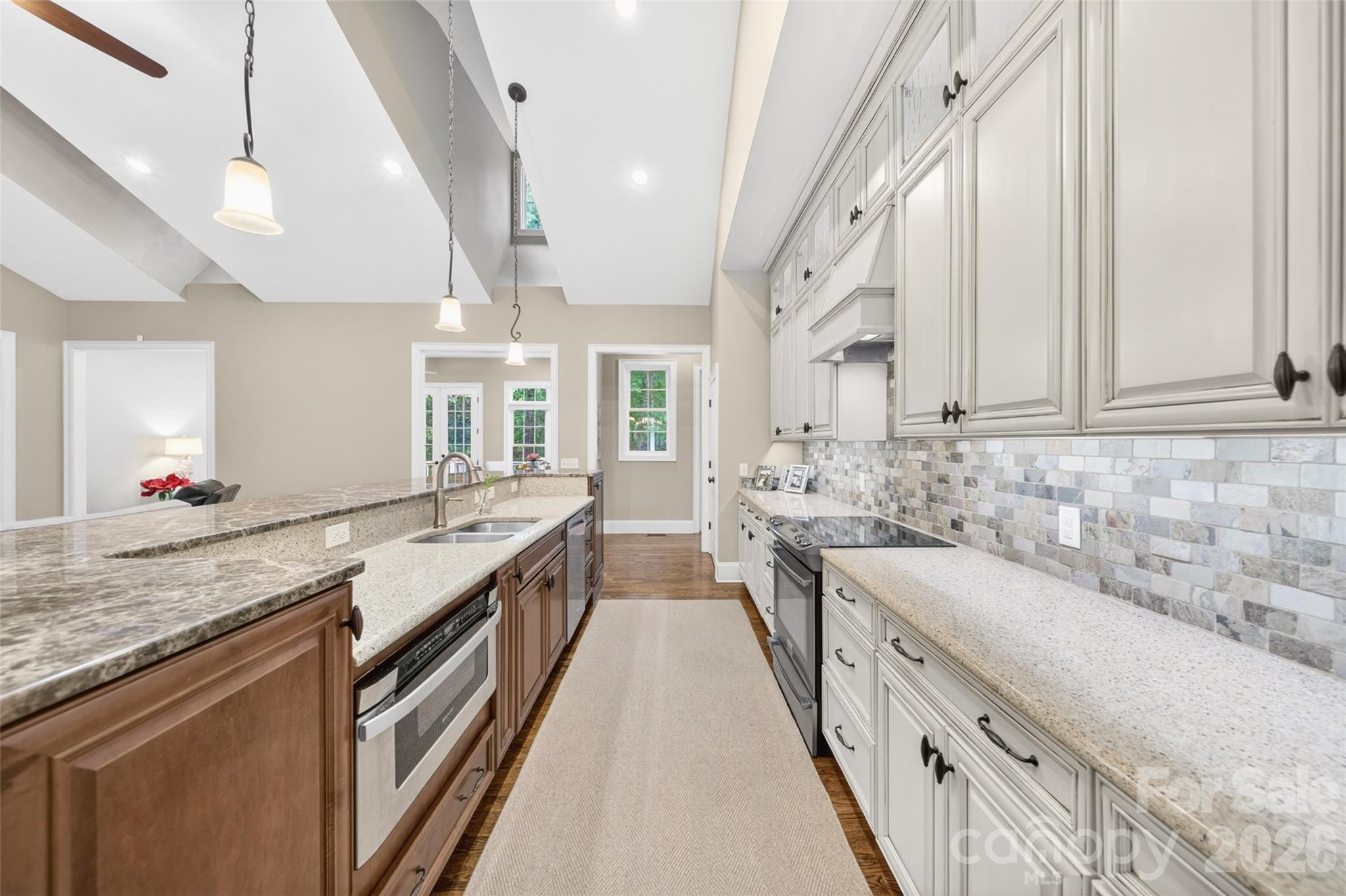 2932 Oakdale Road — Charlotte