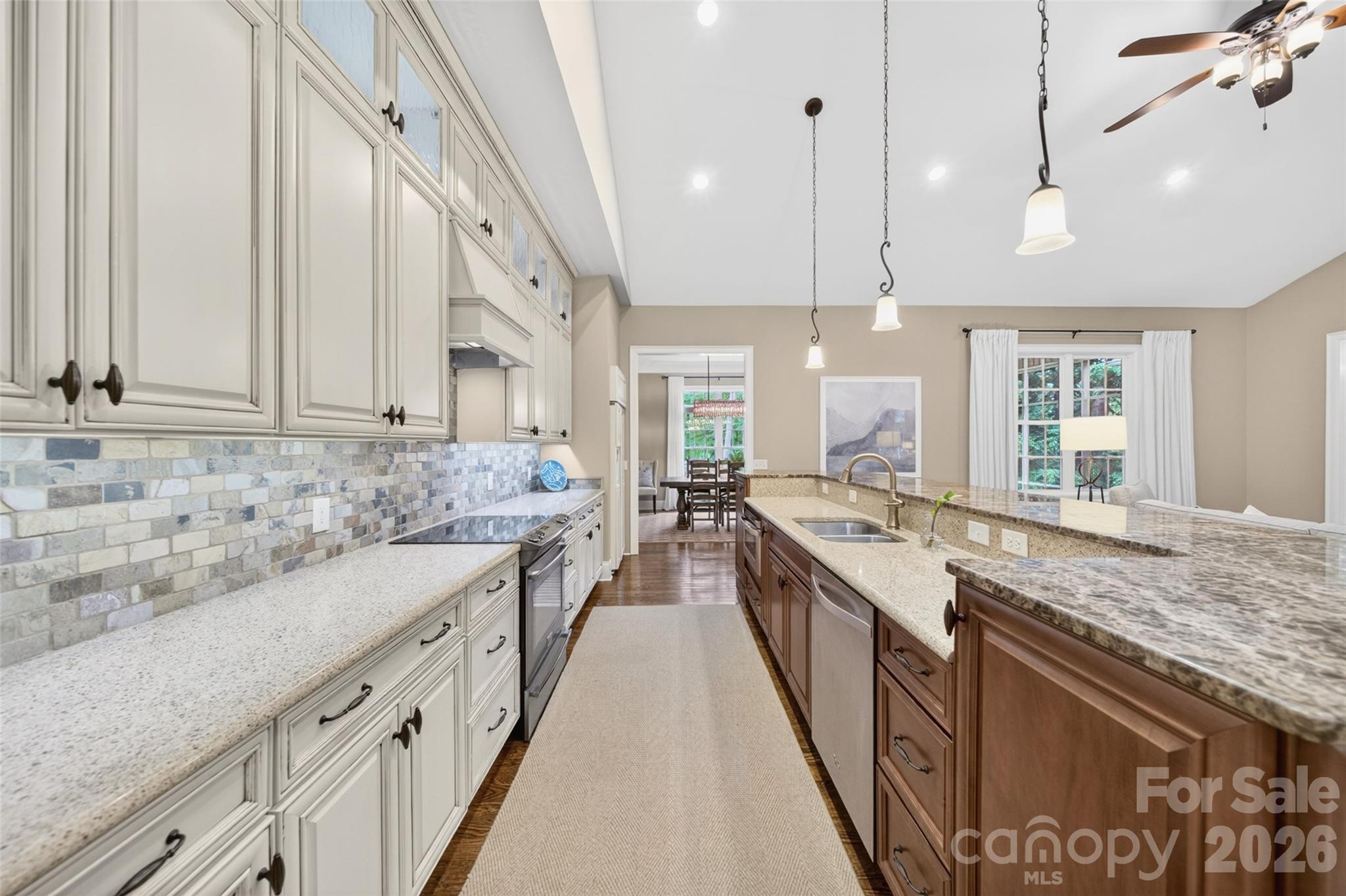 2932 Oakdale Road — Charlotte