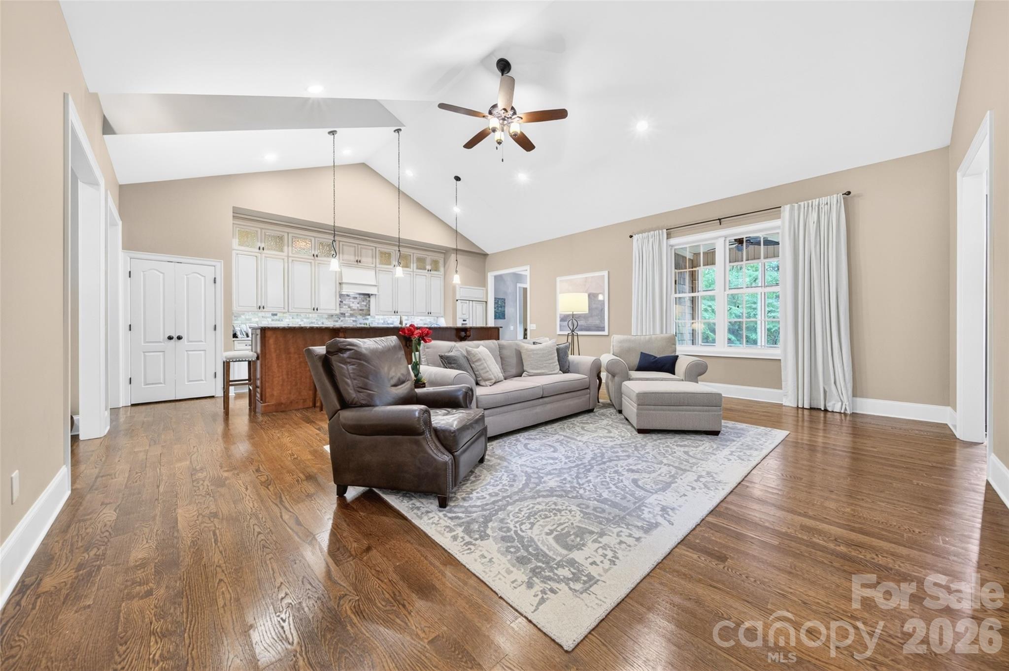 2932 Oakdale Road — Charlotte