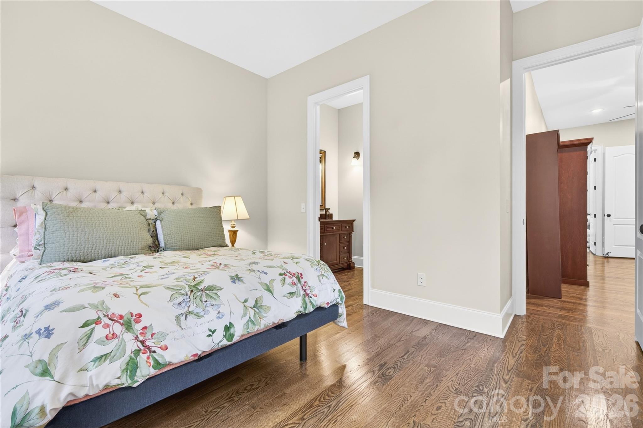 2932 Oakdale Road — Charlotte