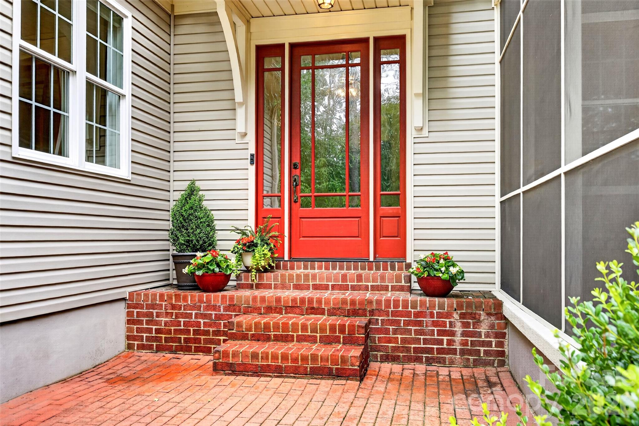 2932 Oakdale Road — Charlotte