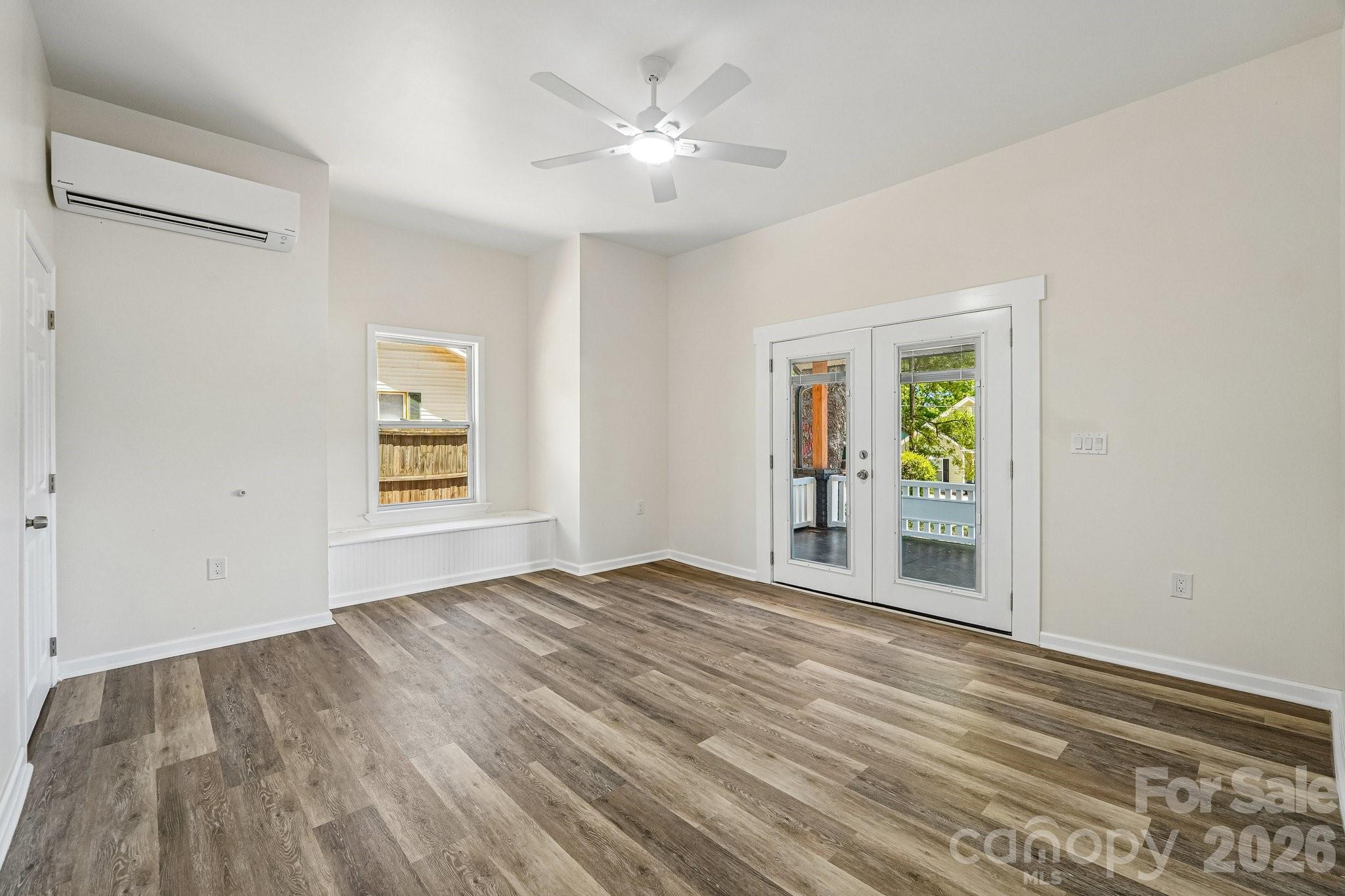 616 14th Street SW — Hickory