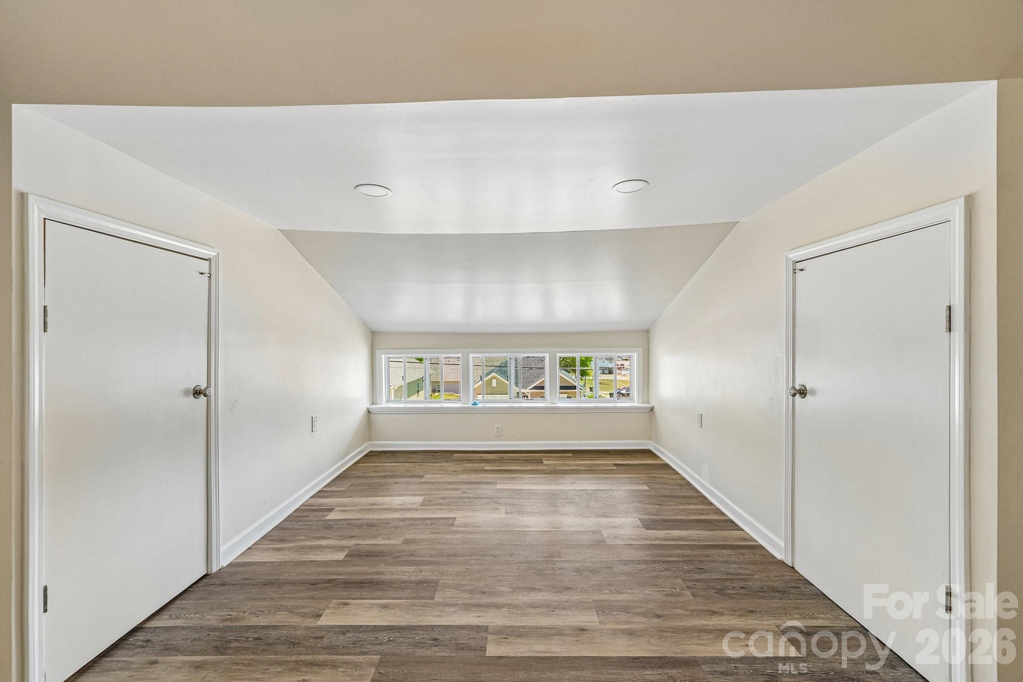 616 14th Street SW — Hickory