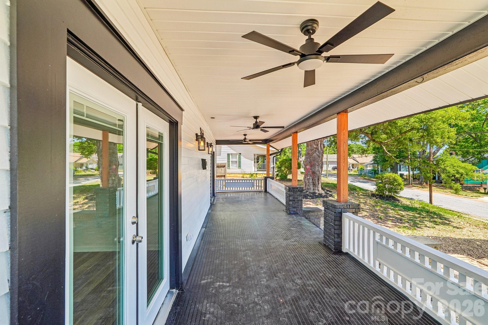616 14th Street SW — Hickory