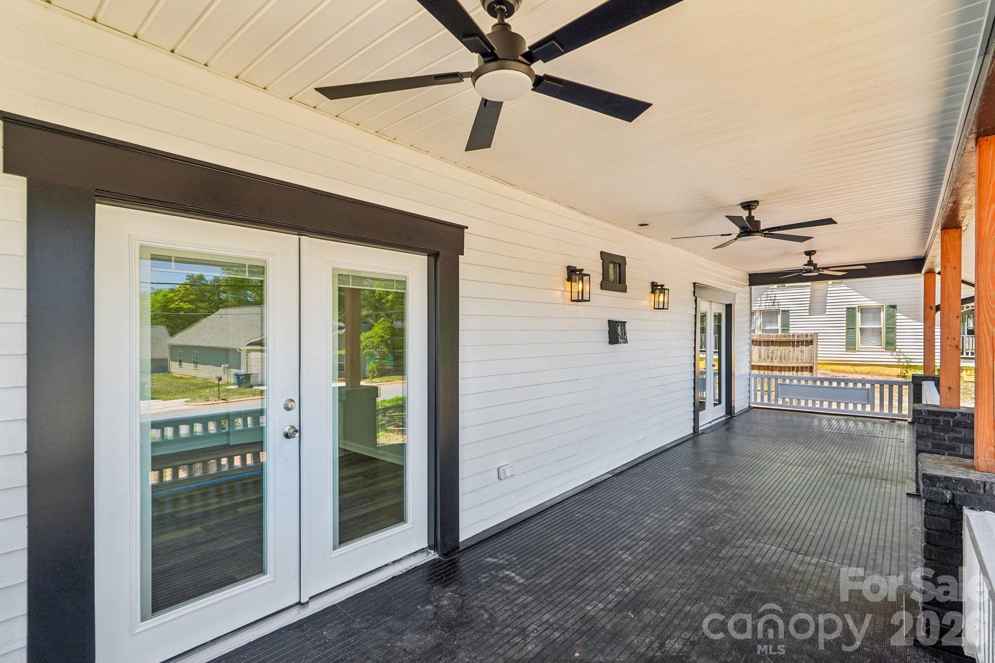 616 14th Street SW — Hickory