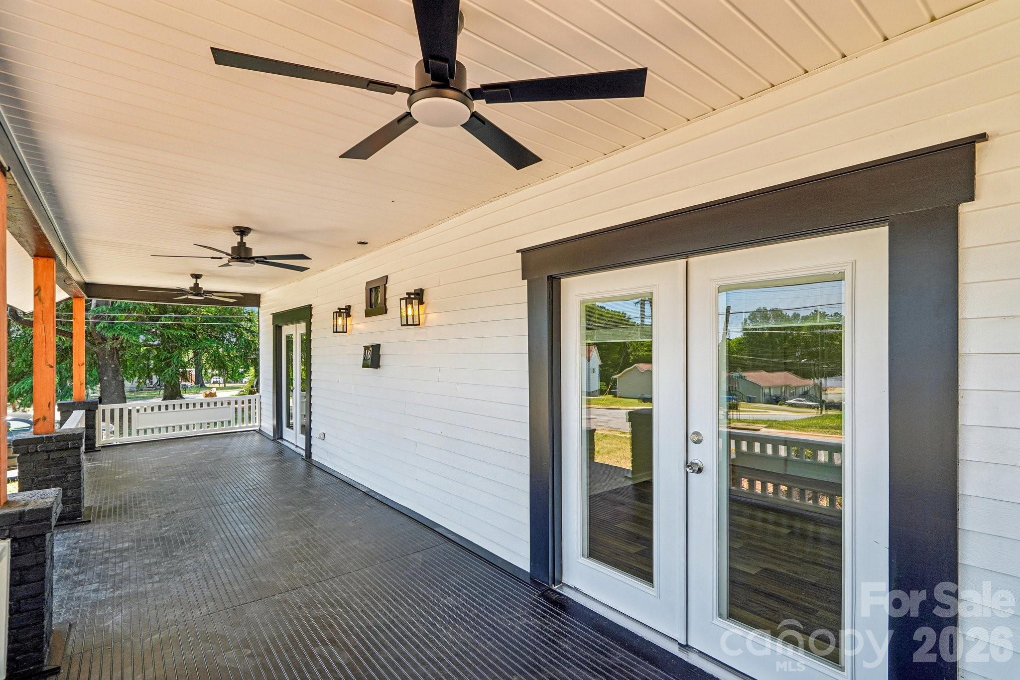 616 14th Street SW — Hickory