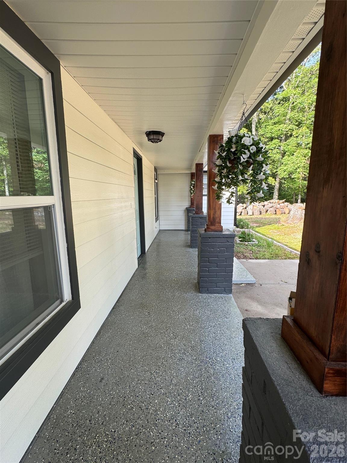 1319 Rollings Roost Road — Lancaster